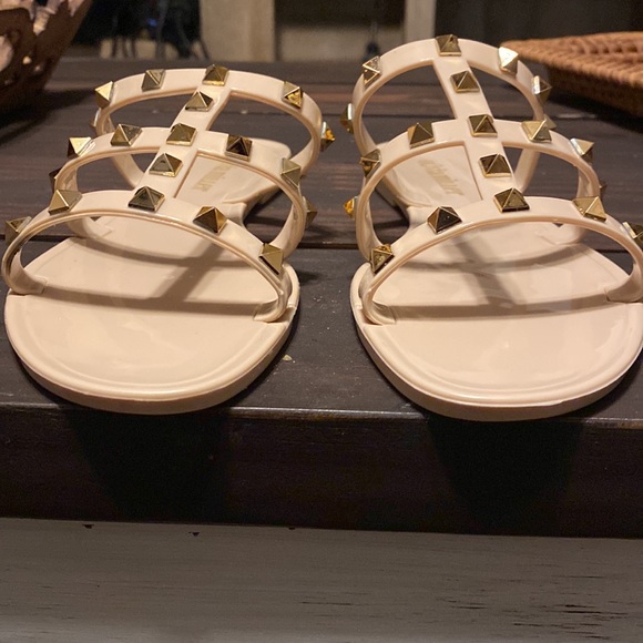 Olivia Miller Jelly Sandals - Picture 2 of 10